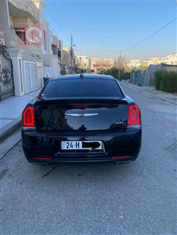 کرایسلەر 300